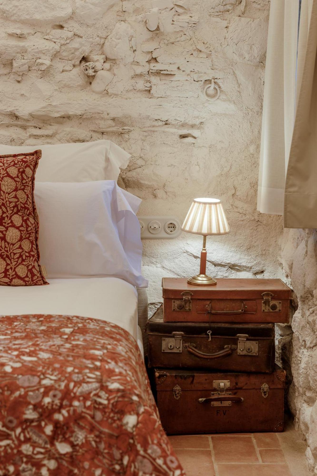 Hotel Castell De Vallgornera Peralada Exterior photo
