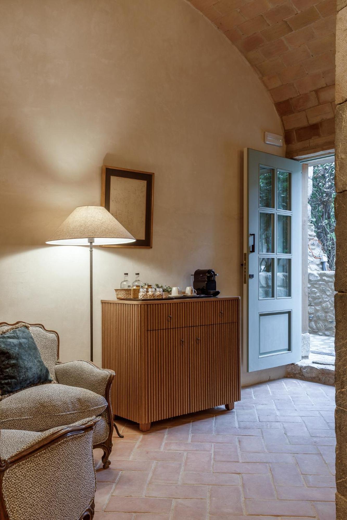 Hotel Castell De Vallgornera Peralada Exterior photo