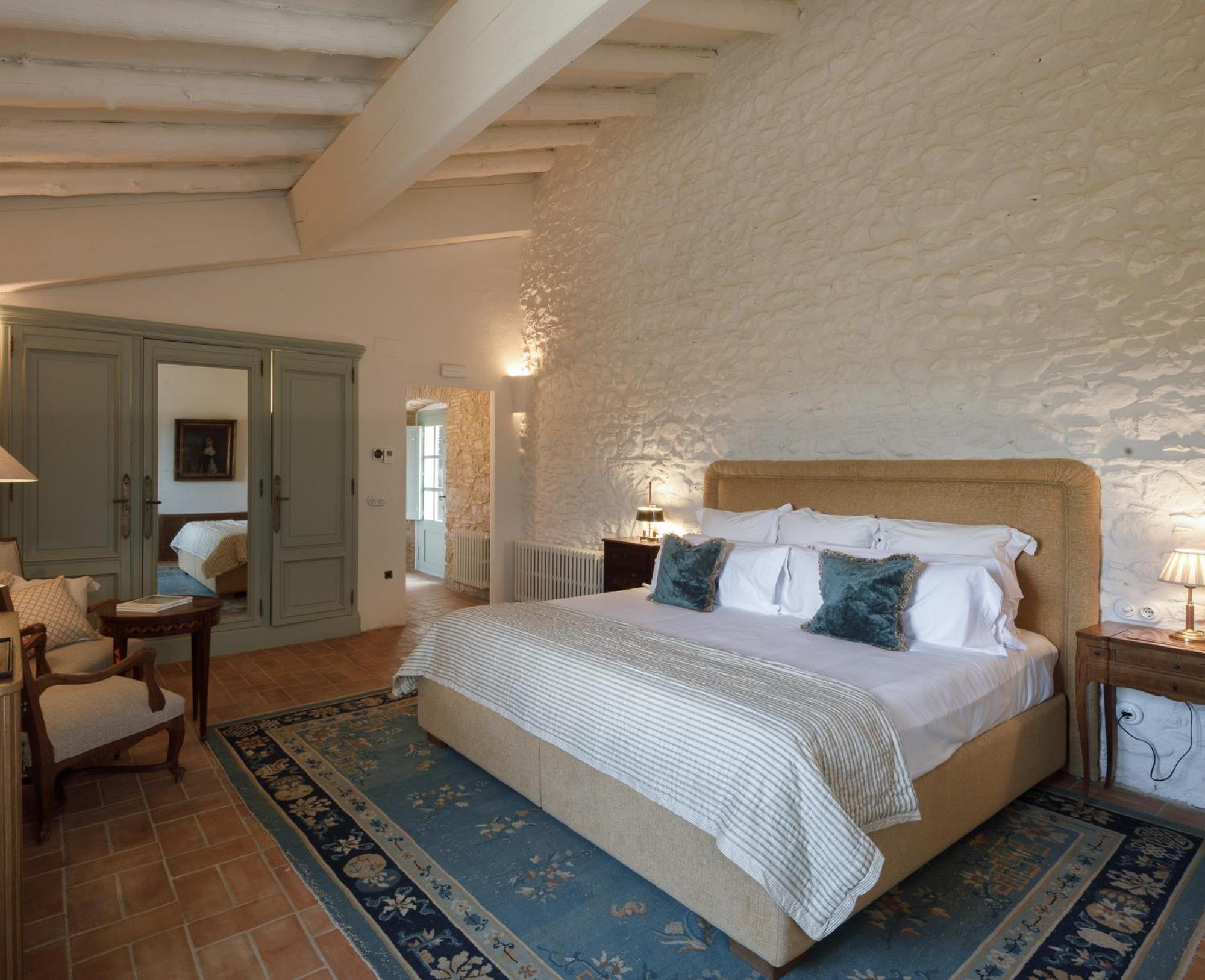 Hotel Castell De Vallgornera Peralada Exterior photo