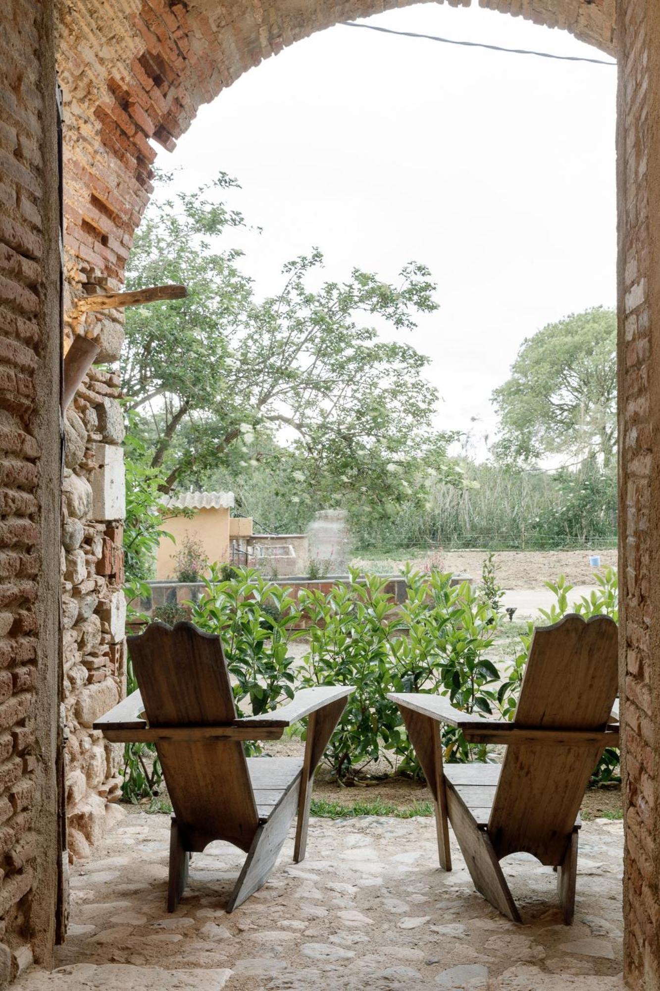 Hotel Castell De Vallgornera Peralada Exterior photo