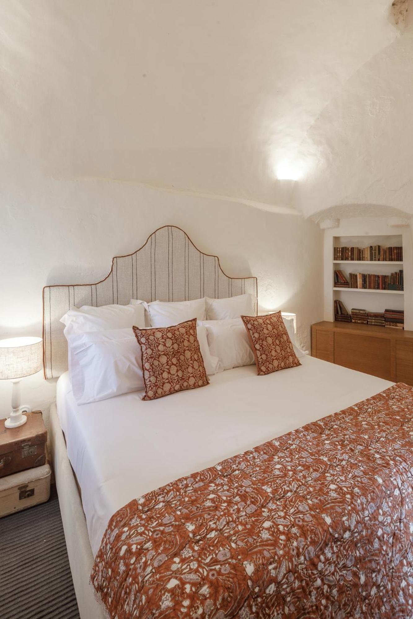 Hotel Castell De Vallgornera Peralada Exterior photo